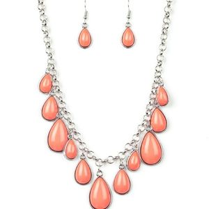 New paparazzi necklace and earrings